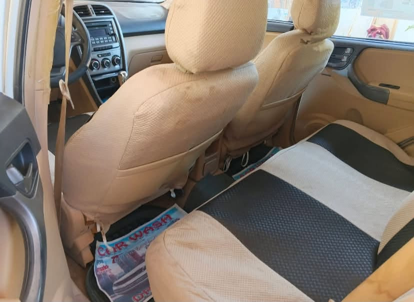 🚗 للبيع: شيري تيجو (Chery Tiggo) موديل 2013 بحالة الوكالة! 🚗
لكل الي يدور على سيارة عائلية، نظيفة، واقتصادية.. السيارة جديدة بعدها بحالة الوكالة وجاهزة للتشغيل والترخيص فوراً بدون أي مصاريف.
📌 المواصفات والميزات:
 الموديل: شيري تيجو 2013.
 الوضع العام: السيارة بحالة ممتازة جداً (جديدة وكالة) ومحافظ عليها بشكل كامل.
 المميزات والإضافات:
 مجهزة بـ حساسات خلفية للمساعدة في الركن وتفادي العقبات.
 نظام تبريد وتدفئة ممتاز.
 داخلية واسعة ومريحة جداً للعوائل.
 محرك نشط واقتصادي جداً في استهلاك الوقود.
💰 السعر وتفاصيل الاتصال:
 السعر: 45 ورقة (وبيها مجال بسيط جداً للشراي الجاد).
 الموقع: ديالى.
 رقم الهاتف للتواصل والاستفسار: ***********
