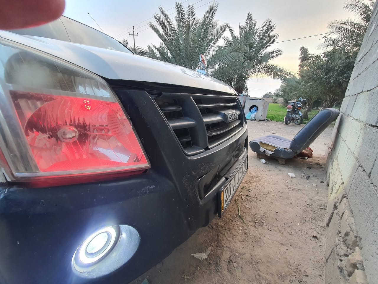 السلام عليكم
بيك اب ازوزه ياباني وارد خليجي 
موديل 2007 محور ونجي 4 السعر 50 
ذي قار النصر ***********
