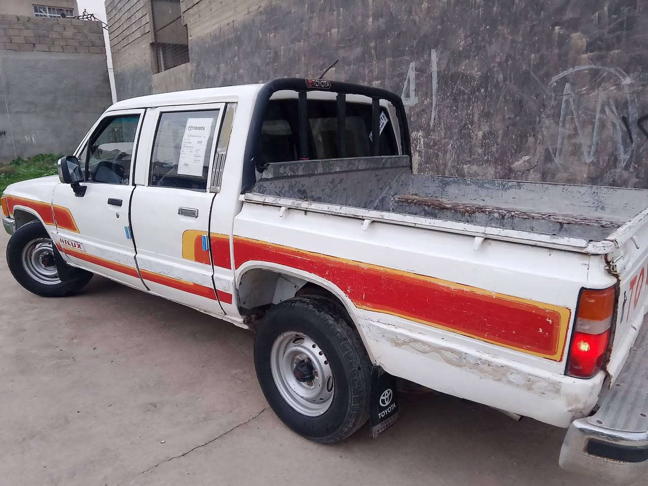 سلام عليكم سياره موديل 88 رقم نينوى دولي شرطه التحويل ماكينه كير اكسن شاصي كله نظيف سياره حار بارد صبغ عام ***********. ***********. ترهم بيع او مراوس
