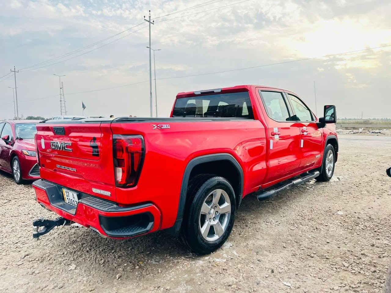 ج أمسي سيرا ٢٢
سياره جاهزه من كلشي 

بدي طويل باب طويل 

بصمه كير تعليك مكينه ٥٣٠٠
كامره دواره 
هانبريك اوتو 
٨ سلندر 

شاشه لمس 

تاير ٠جديد تشغيل 

عن بعد باب بدي بصمتين 

بيبان اربعه بصمات 

كشافات مري 

سياره بسمي تحويل ثاني يوم 

ضربته كلش حلوه جاملغ 

تبريد تتفئه كشنات 

بارد ودعاميه 

كابينه بدي 

ويل ٢٠ 

سعره ٢٦٠ وبيه مجال بسيط 

رقم الموبايل ***********

رقم مثنى حداديه 

مكيمه  كير  خير من الله
