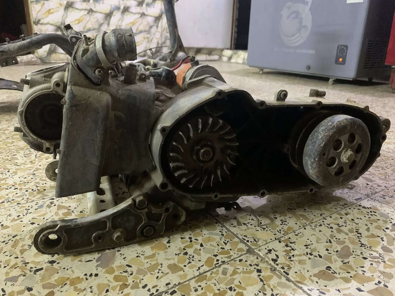 سلام وعليكم غراض مال ماكس عزيزي مكينه بسعر ٧٥ شاصي  سعره١٥٠اوراق كفرات سعر١٠كفرات صفحايات ٥كابريتات بس عوزه تنضيف زوج كابريات الواحد ١٠شوته بلاد مختمه السعر٨دبلات اصلي شغال السعر ٣٠ وياله بلاد السعر٢٥كاعيه سعر٥بلاد طبق مال هندر سعر١٠ كشن سعر ١٠ عزيزي المكينه كايمه عزيزي إذا مو شراي لاتراسل موجود بس واتساب  عزيزي السعر قفل ***********
