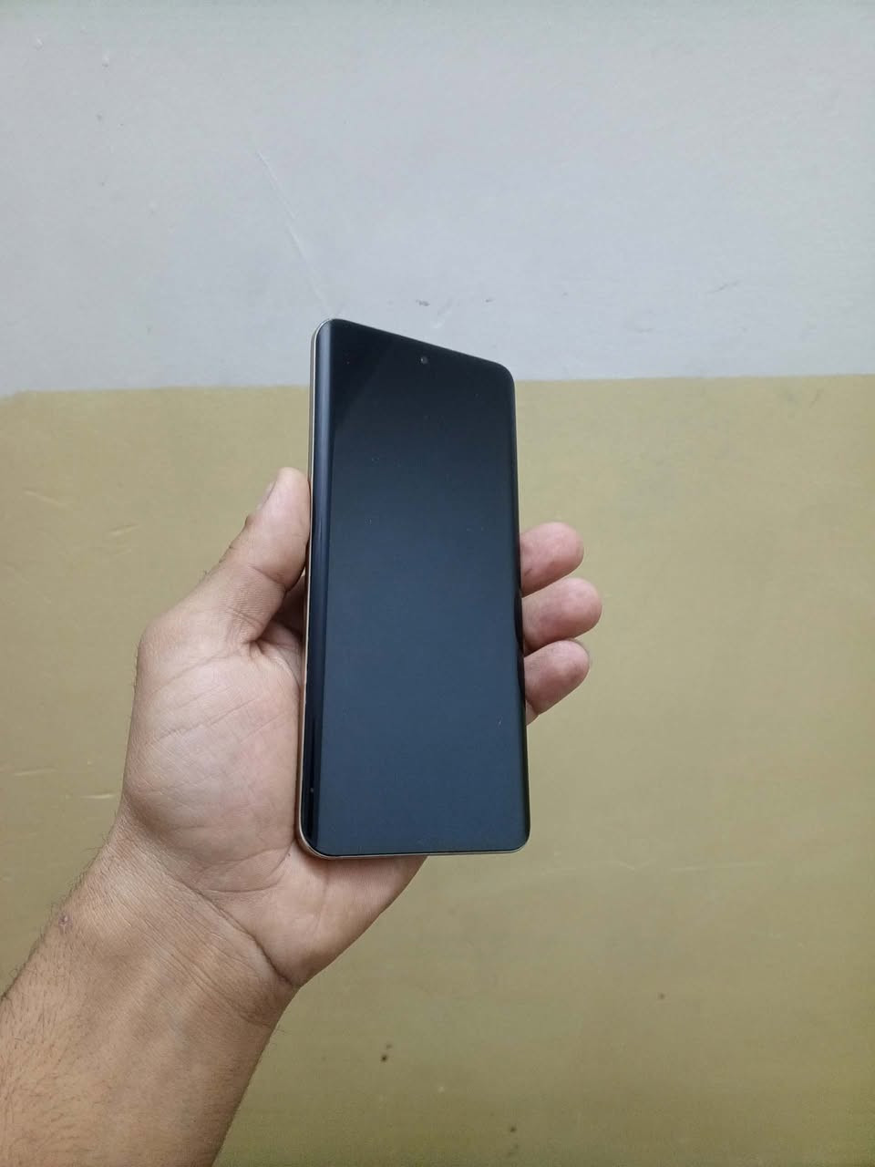 realme 13 Pro+ 5G
داكره 512
البطاريه 5200مللي 
الكاميرات الاماميه 32mp
الكاميرات الخلفية 50mp+8mp+50mp
RAm12+12
اصدار البرنامج RMx3921-16.0.2.400
الشاشه 6.7بوصه
جهاز مستخدم شهرين 
فقط جهاز 
سعر 385مجال حك جيتك بس


**إذا كنت صاحب هذا الإعلان وتريد حذفه لأي سبب، رجاءا أرسل رسالة إلى الدعم الفني**