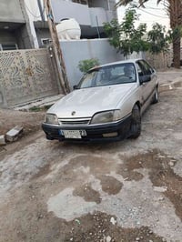 اوبل أوميغا • ١٩٩٣ • بدون حادث
