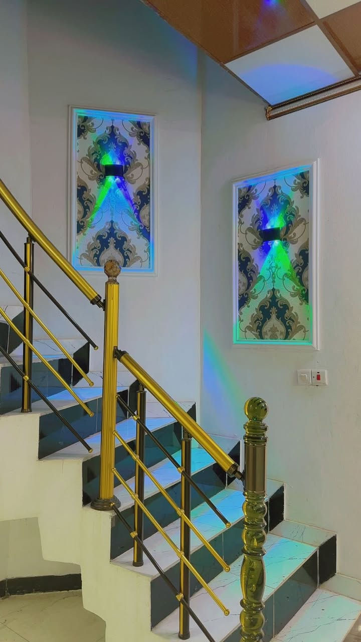 بيت للأيجار
بيت للأيجار الرحمه قرب افران دبي بطابقين الطابق الاول غرفة خطار ومطبخ وغرفه نوم وصحيات عدد 2 الطابق الثاني غرفتين نوم وصحيات وسطح سعر الأيجار 300 الف 
للاستفسار الاتصال على الرقم ***********
