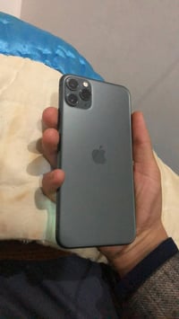 آيفون ١١ برو ماكس • ذاكرة ٢٥٦ • بطارية ٩٤