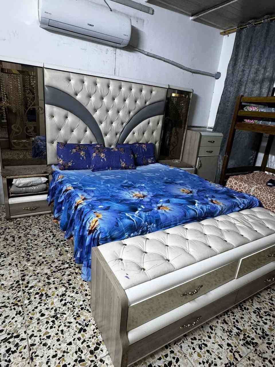 للبيع غرفة نوم تركيه 10 قطع نضيفه جدا السعر ب 600وبيها مجال لشراي وتخم 8مقاعد ب 150وبي مجال لشراي العنوان بغداد الامين مستعجل ع بيعتهن


**إذا كنت صاحب هذا الإعلان وتريد حذفه لأي سبب، رجاءا أرسل رسالة إلى الدعم الفني**