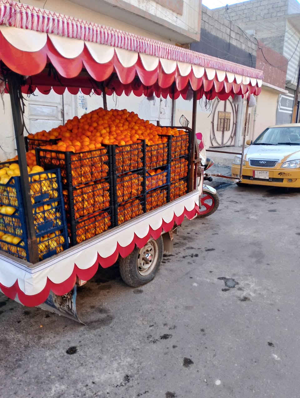 ستوته للبيع موديل 2016 الماكينه شرط الشاصي شرط الصفائح موجوده الستوت على هذا الترتيب قفلها مليون ونص وياها الصفايح عنواني موصل حي الكرامه منافيس الستوته موجود السعر مليون ونص قفل*********** واتساب
