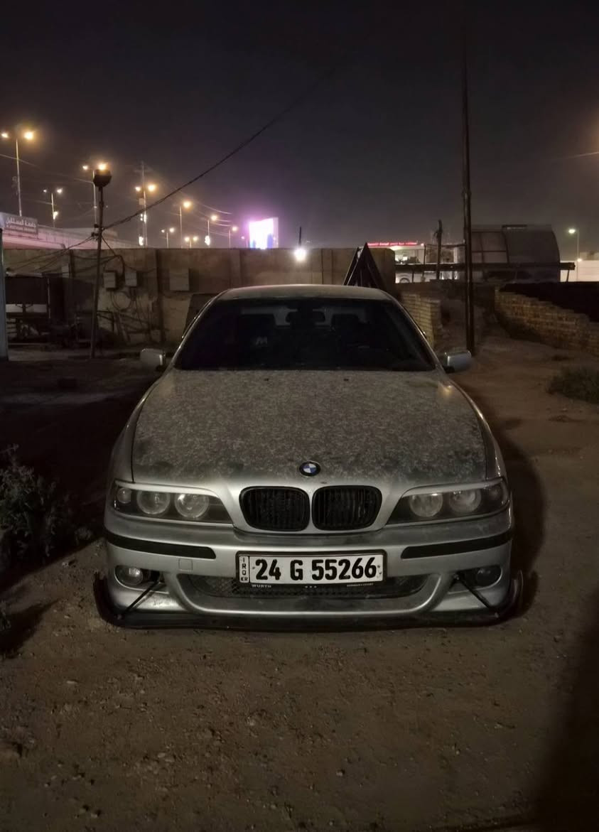 E39 525i 2002 
سيارة جاهزة من كلشي كير ومكينة وكهربائي بحالة فوك الممتازة والياخذها يتونس بيها.
بيها نواقص جدا بسيطة متأثر على شغلها 
نقصها الفان مال التبريد متوقف .
نظافة الغرفة من جلد وكشنات ودشبول 90%
مكانها الحلة 
88$ وبيها مجال بسيط والشراي يتدلل.
***********
الشراي كل الهلا بي ويدلل بعيوني والمو شراي بس يحب يسال رجائا السيارة معروضة للبيع مو للسوالف
وبخدمة الطيبين
