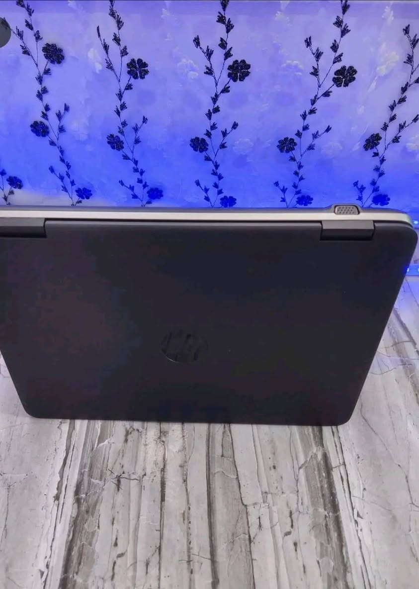 لابتوب اج بي core i7 الجيل السادس  
المعالج core i7 الجيل السادس
رام  8 كيكا DDR4
هارد 256 كيكا SSD
كرت الشاشه Intel Uhd 520حجم 4 كيكا
الشاشه حجم 14 انج ضد التوهج  
باتري ليثيوم 6 خلايا  شحن سريع 65 واط والباطرية ممتازة كامرة دقة hd
 منفذ تايب سي و رام وسيم كرت وباقي المنافذ   الحاسبه كلش نضيفه وحلوه
السعر 275 الف النجف, العراق


**إذا كنت صاحب هذا الإعلان وتريد حذفه لأي سبب، رجاءا أرسل رسالة إلى الدعم الفني**