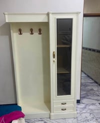 زاوية • كابينة زاوية • خزانة زاوية • اثاث منزلي • ديكور منزل • للبيع •...