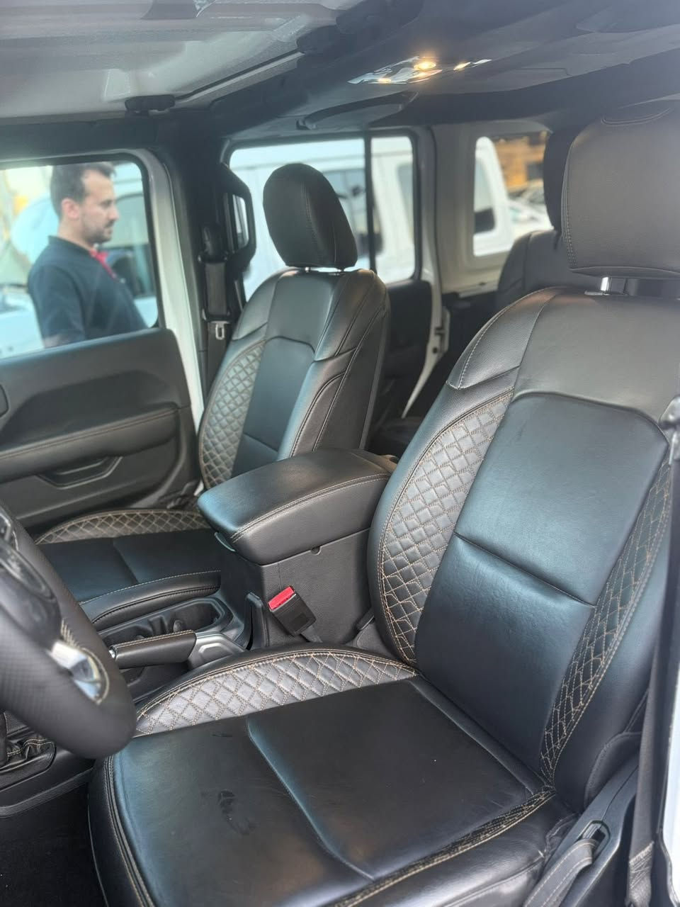 Jeep wrangler clin 19 mil 6سلندر
*********** 
سحر٣٧٧
