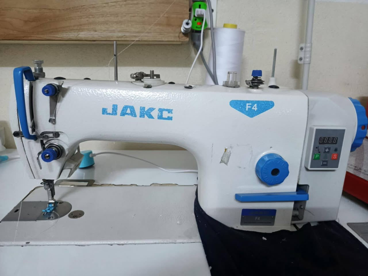 السلام عليكم ماكينه جاك فور للبيع السعر 300 بيها مجال نظيف جدا حيل نظيف موصل رشيديه


**إذا كنت صاحب هذا الإعلان وتريد حذفه لأي سبب، رجاءا أرسل رسالة إلى الدعم الفني**