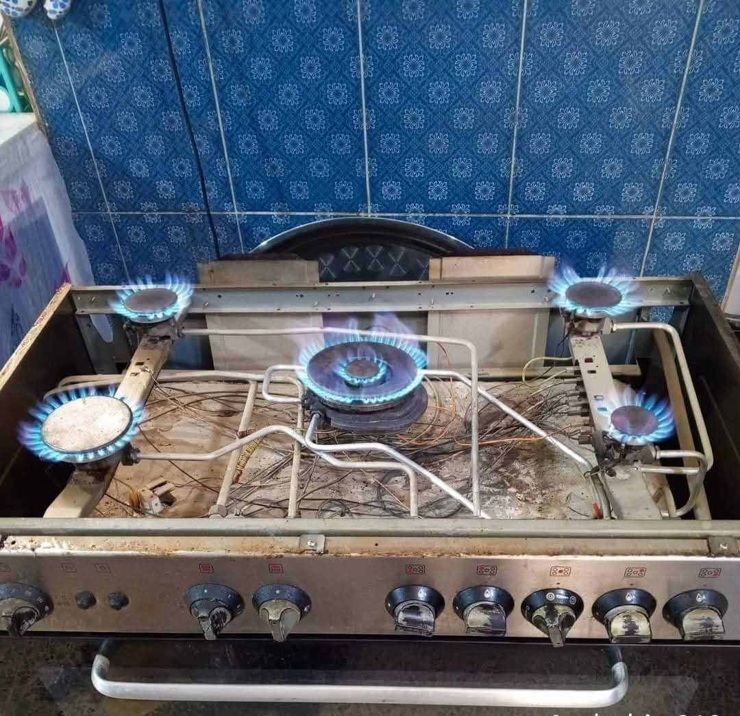 السلام عليكم ورحمة الله وبركاته
توفر لكم خدماتنا صيانة موقعية لكافة انواع الطباخات والافران داخل المنازل 
فقط اتصل ونجيك للبيت
 
يتوفر واتساب
***********
