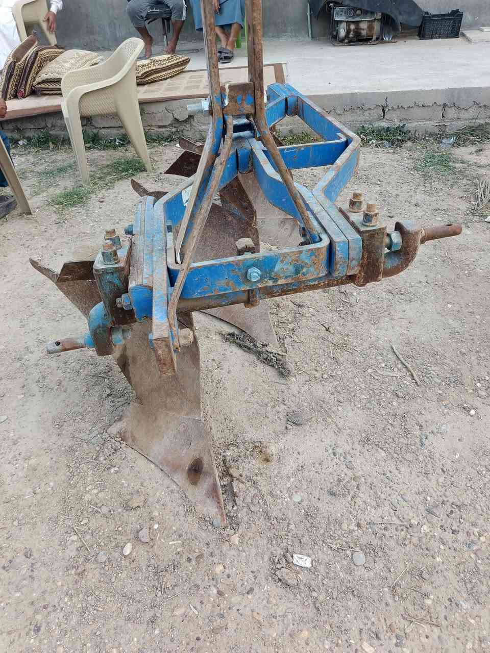 گاروضه وفدان جدد للبيع الكاروضه جديده مستخدمه يوم واحد رايده الگاروضه 3 ملاين وربع والفدان مليون ونص رايدهن وبيهن مجال  مكاني الانبار الفلوجه ***********
