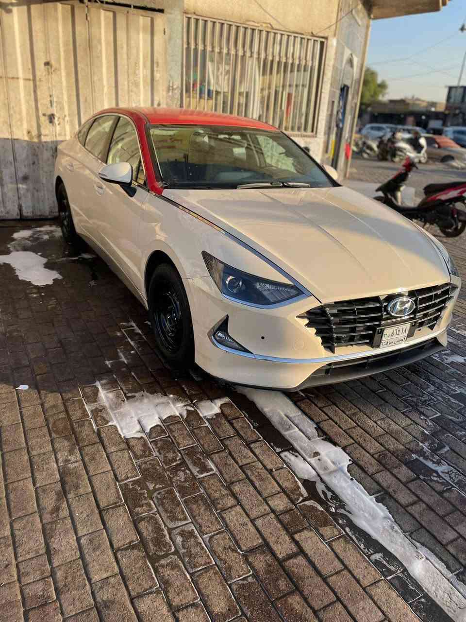 سلام عليكم سوناتا تكسي دبي ٢٣ أصل بيجي أصل بيهة قطعتين صبغ ١٣٠ وبيهة مجال *********** ترهم مراوس حسب القناعة

