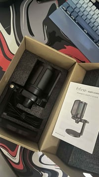 مايك • فيفيان • رصينه