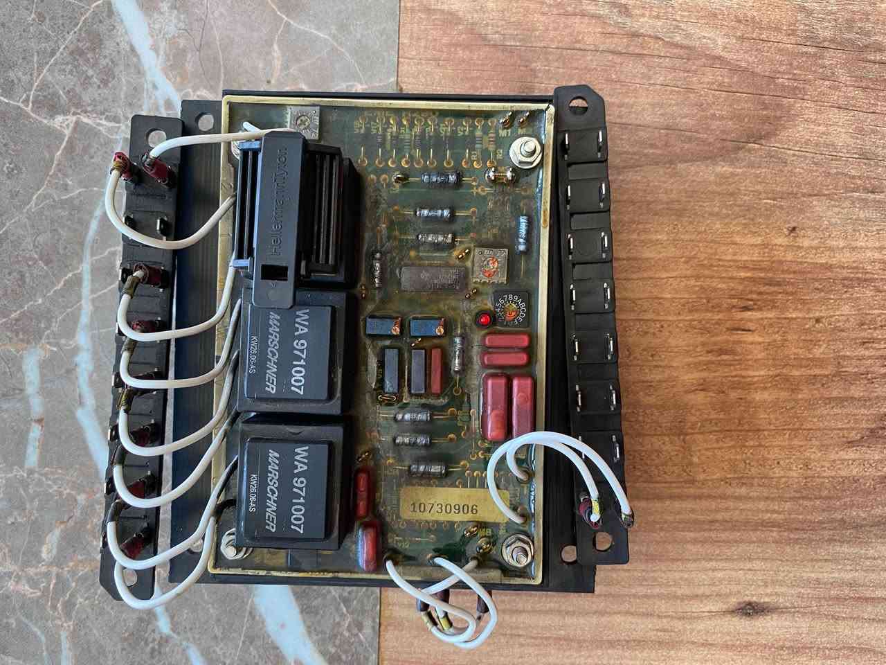 داش 2 AVR فوكل (VÖGELE)
فوكل بحالة ممتازة 

✅ اصلي مستخدم وكال ويرتكن 
✅ مفحوص وجاهز للتشغيل
✅ موديل 1900-2 و 2100-2 و 1800-2
✅ السعر: مناسب 

📍 الموقع: العراق – بغداد- باب الشيخ - داخل فرع التكسي الوطني ركن محلات سومر 

للاستفسار والتواصل يرجى مراسلتي على الخاص أو الاتصال مباشرة
*********** 
***********
