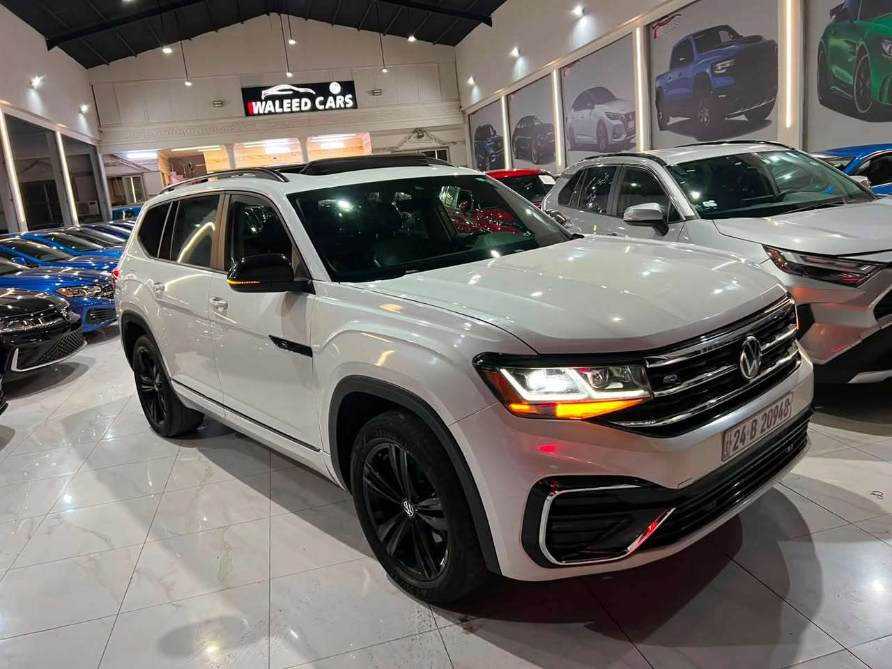 فولكسفاغن
اطلس sel موديل 2022
V6

مواصفات السيارة 
بانوراما 
كشنات تدفئة وتبريد 
استيرن تدفئة
صندوق كهرباء 
تشغيل عن بعد 
مراقبة النقطة العمياء 
مقاعد كهرباء 
عدسة لايت متحرك 
انارة محيطية
ابل كار بلي 
4motion
تشغيل عن بعد 
بردات خلفية 
كشافات ضباب 
رادار امامي خلفي مانع تصادم 
قيادة ذاتية 
مثبت سرعة 

داخل جلد 
 
تبريد قطعتين 
مرأة السايق تظليل تلقائي 

سعر السيارة 255ورقة وبيها مجال 
 مكان السيارة اربيل 
للاستفسار الاتصال على الواتس اب ***********
***********

