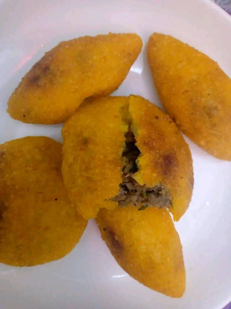 كبه تمن 25بخمسه 
كبه برغل تشريب 15بخمسه 
كبه برغل قلي 15بخمسه
كبه بتيته 15بخمسه 
سمبوسه بلحم 25بخمسه 
بورك بلحم 25بخمسه 
لحم بعجين 15ب5
كباب عروك نص كيلو بخمسه 
كفته بلحم 15بخمسه
كيلو كليجه بخمسه
يتوفر توصيل لجميع مناطق ديوانيه @الجميع


**إذا كنت صاحب هذا الإعلان وتريد حذفه لأي سبب، رجاءا أرسل رسالة إلى الدعم الفني**