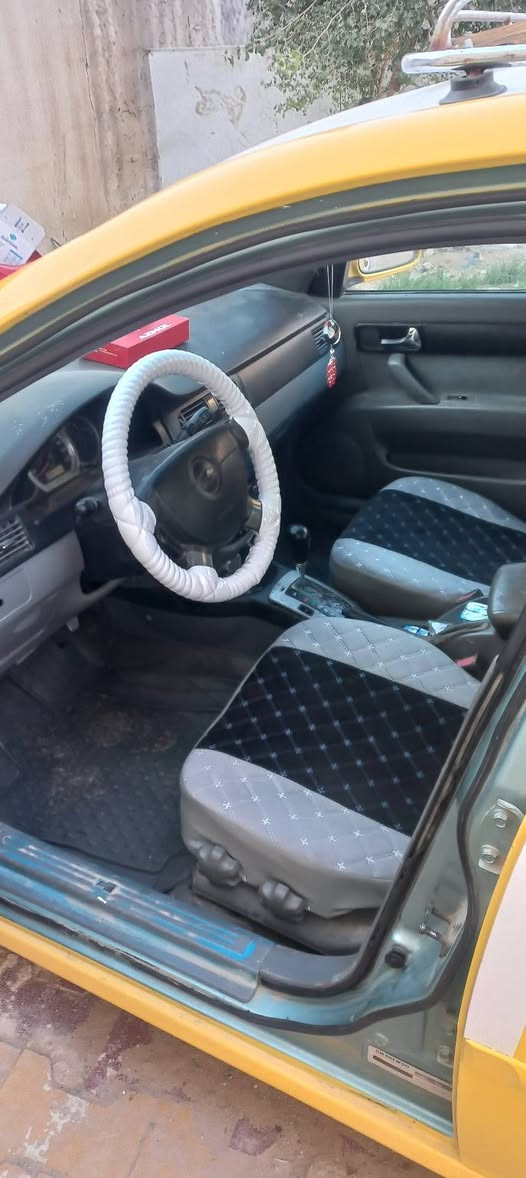 سلام عليكم اوبترا خليجي رقم نجف موديل 2006 اوتوماتيك مكفولة من الضربه جاهزه سنويه بسمي مكاني نجف سعره 55 وبيه مجال ***********
