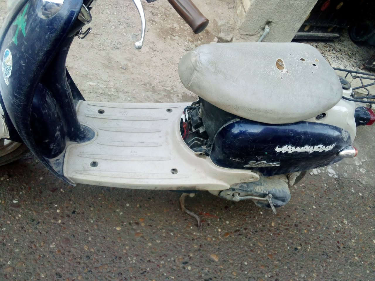 مـن رخصـــــه الادمـن👥👥
دراجـه گلاسـك 🛵
شـغاله: ‼️
هندࢪ💯
 كهـربائــــيات كلـهـ🔌+سلف ميـشتغل❗
🔴ابيـع هـل موجود كـدامك الصـور👍
السـعر/150 الـف💵
العـنوان/بـغداد-الگـريعات🌏..


**إذا كنت صاحب هذا الإعلان وتريد حذفه لأي سبب، رجاءا أرسل رسالة إلى الدعم الفني**