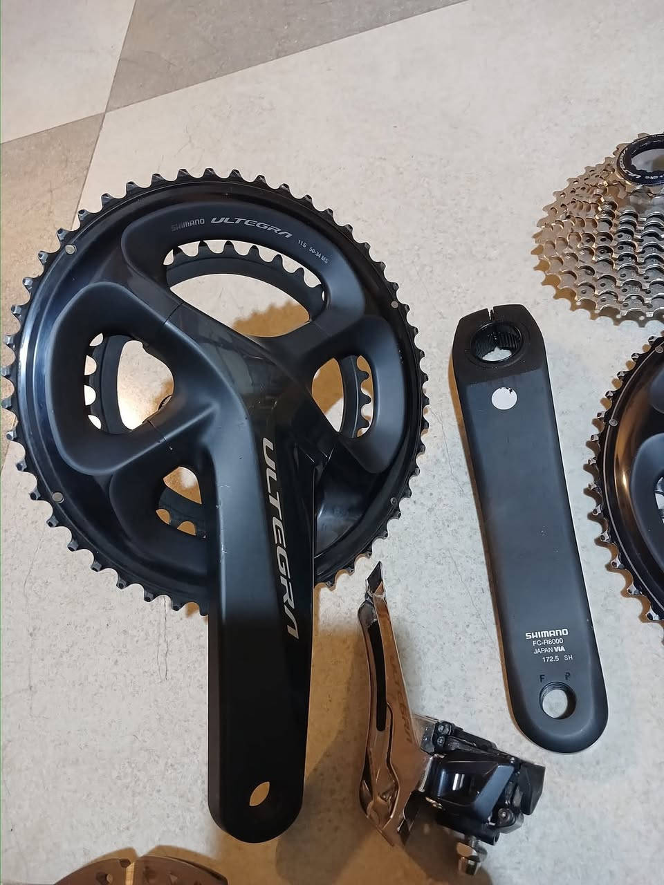 السلام عليكم كباتن يوجد سيت كروب شيمانو ماركة أوتيكرا موديل(8000)
دهن هيدروليك 
مجمع(50×34)أضافه؟ صواني معا السيت(53×39)ذراع 172
دشلي [11×30]
كباتن السيت نضافة/90%
السعر المطلوب[600$]
العنوان البصره الجمهورية{***********}
《تحياتي للجميع 》
