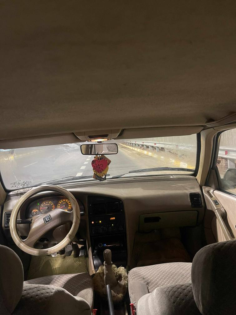 سەرەتا بە ناوی خوا ئەم سەیارەی بۆ فرۆشتن (بیجۆی 405ئیرانی)  ڕەقەم سلیمانی   سەناوی تا 2028تازەیە تەحویل غرامە بە شەرت مۆدیڵ 2010 ناو زەردە تەبریتی ساردو گەرم ئیش ئەکات مەزبوتە  تاقمیک تایەو ویلای تازەی لی بەسەروە نرخی ٤۰ گەڵاو معامەلەیەکی کەم ژ.م ***********  *********** السليمانية, العراق
