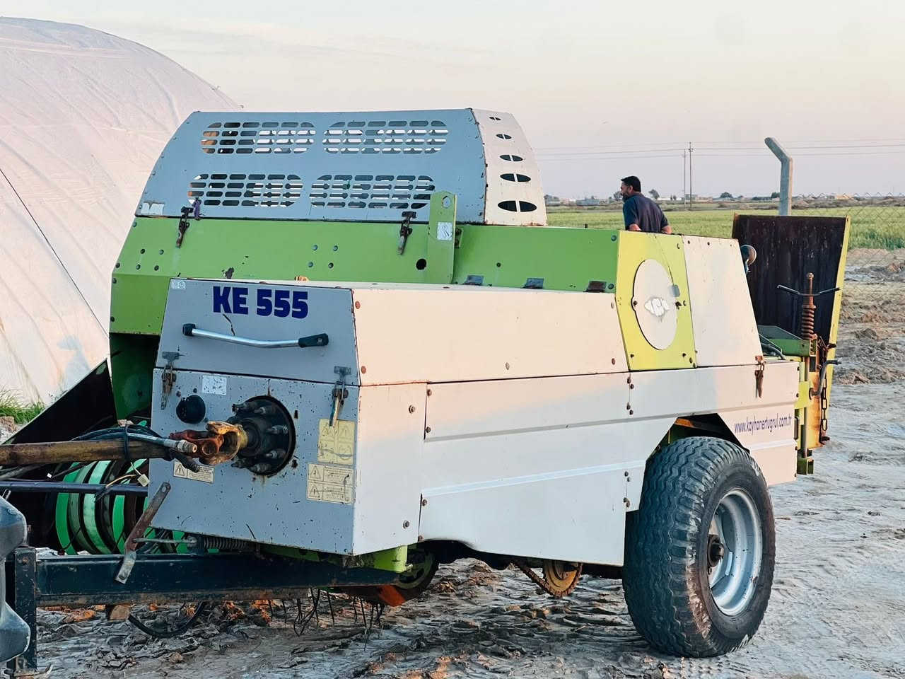 سلام عليكم كابسه قرش تركي موديل 2017 جاهزه الشغل السعر والستفسار على الرقم *********** اخوان مكلف بل نشر
