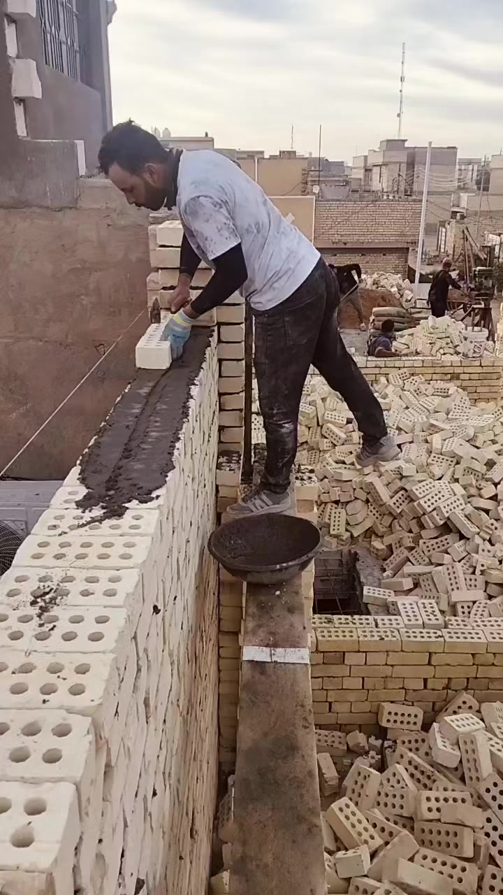 خلفه بناء متفرق حاليا في كربلاء ***********
