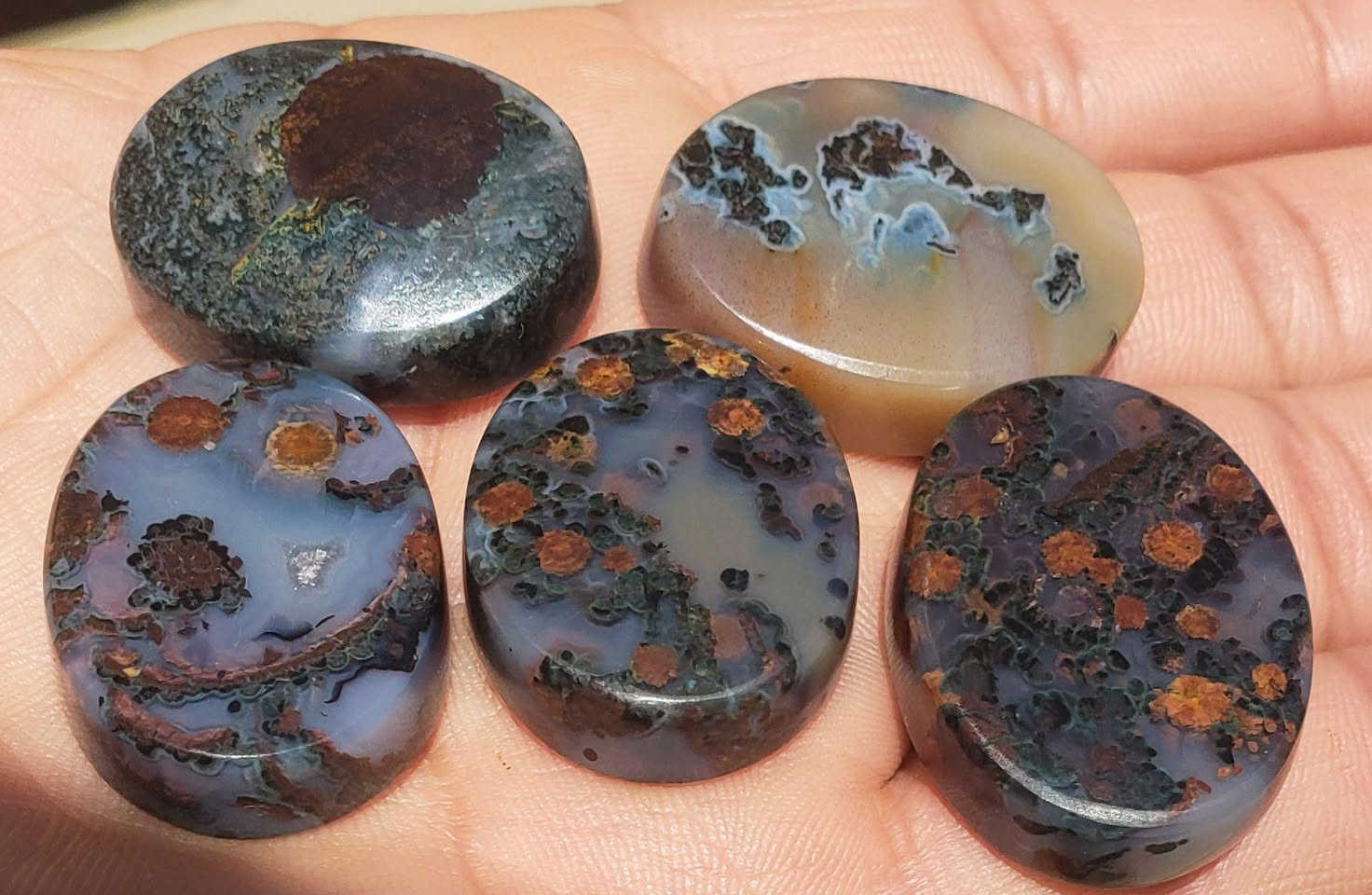 بسم الله ماشاء الله 
تحف نادرة ومميزة من العقيق الطحلبي اليماني(ورد الربيع )الوان ربانية طبيعية ساحرة تسر الناظرين يسعدنا تلقي استفساراتكم على الخاص
#العقيق_اليماني_الاصلي_الطبيعي بغداد, العراق


**إذا كنت صاحب هذا الإعلان وتريد حذفه لأي سبب، رجاءا أرسل رسالة إلى الدعم الفني**