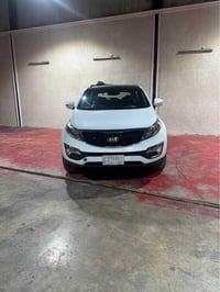 كيا سبورتج 2015 خليجي مكفوله من الضرر والصبغ فول مواصفات واحد على واحد...