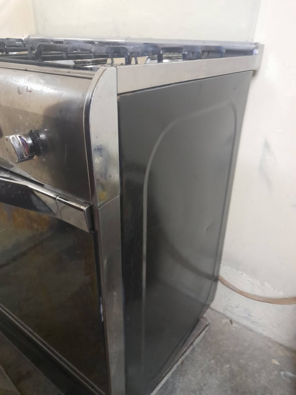 طباخ مصري للبيع السعر 150 بيه مجال ***********
