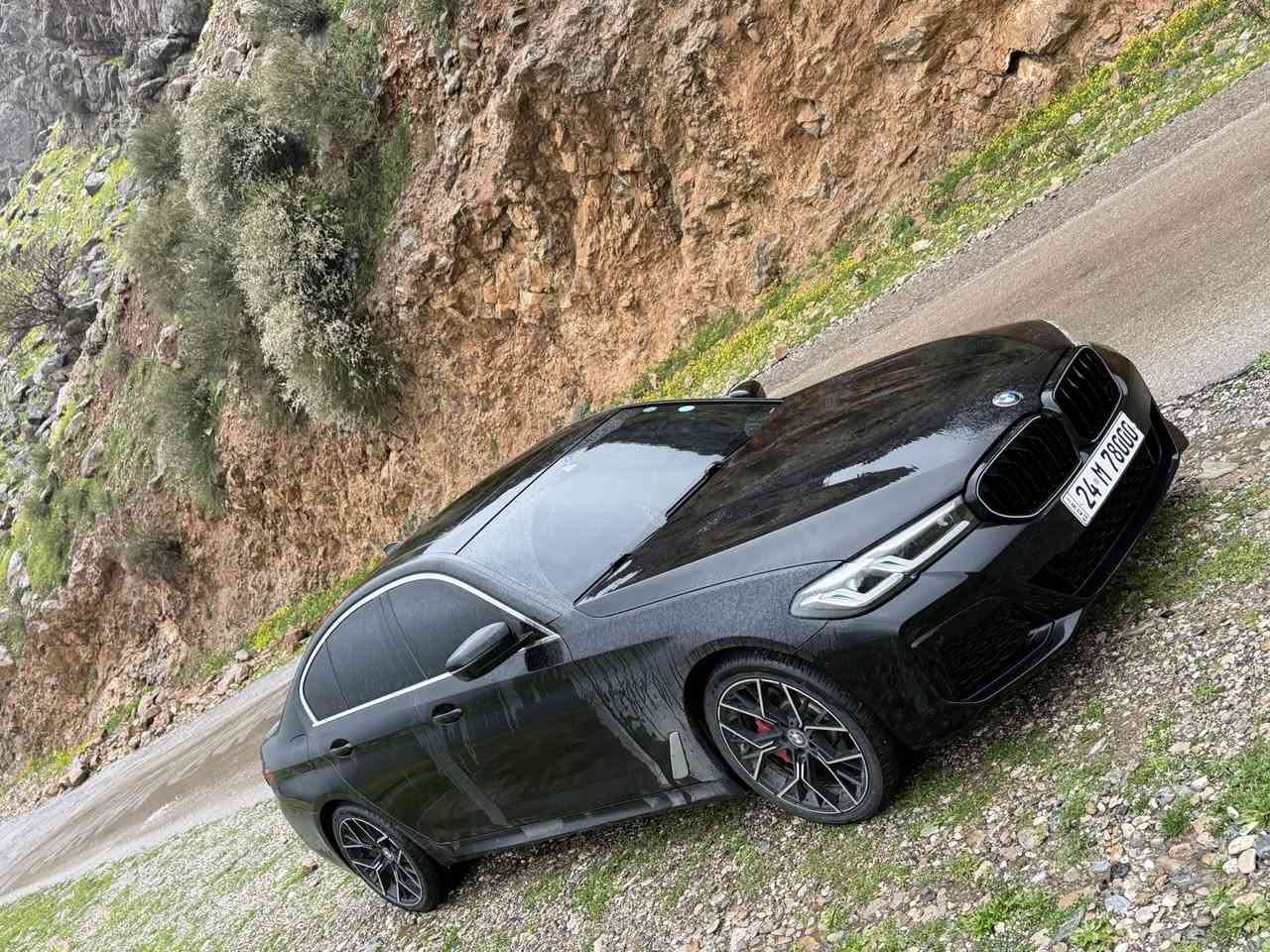 بي ام 530i X drive سياره موديل 2022 فول مواسفات سياره داخل كلين ٢ بصمه بيه جملغ كلير امريكا بدون ضربه ماشي ١٠٠ الف گير محرك كهرباء كله بشرط مكان اربيل 
سعر : ٣٢٥$ شويه بيه مجال 
مكان : اربيل 
***********              ***********
