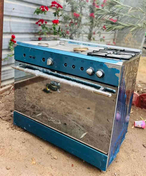 السلام عليكم طباخ جديد غير مستخدم بس اجه بي نقص ولازم تودي للمصلح يرتبه سعره 225 وبي مجال
مكان بصره 
***********
