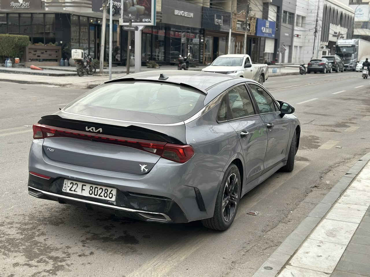 للبيع kia k5 وارد امريكي 
موديل ٢٢
ماشية ٦٣
رقم اربيل
لون اسمنتي
فول عدا الفتحة مواصفات lxs
بصمة تشغيل عن بعد
شاشة جبيرة داخل جلد
اوتو هولد هند بريك بصمة
للبيع او للمراوس وسعرها جداً مناسب
السعر وسونارها خاص او اتصال 
***********
مكانها بغداد العرصات
