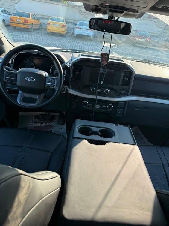 السلام عليكم 
السعر 260وبيها مجال للشراي 
من رخصة الادمن الطيب 
فورد F150  موديل 23 باب طويل بدي طويل 
المحرك 6 سلندر 2700 توين توربو 
ورقمها سليمانيه وبأسمي 
حادثها بسيط بس مبدل الجاملغ والبنيد 
كلشي بيها نظيف وجديد من كير ومحرك
ماشية فقط 47 الف ميل
والمواصفات البيها :-
1-كشن السايق كهرباء 
2-والكشنات جلد
3-تحكم سترين جهتين 
4-وتحديد مسار 
السيارة جاهزة من كل النواحي وبيها بعد مواصفات 
مكاني بغداد الشعب
للاستفسار اكثر للاتصال ***********
