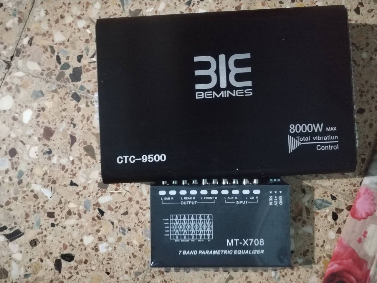 مضخم صوت كامل السعر ب 130 الف
يوجد توصيل


**إذا كنت صاحب هذا الإعلان وتريد حذفه لأي سبب، رجاءا أرسل رسالة إلى الدعم الفني**