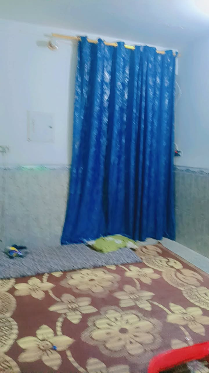 دار للبيع ١٢٠م  زراعي

مرقم من قبل البلديه وبي معاملة تطويب

العنوان كوفه حي ١٧ تموز  شارع محطة الغاز القديمه

غرفتين وصاله ومطبخ واستقبال صحيات عدد٢

السعر ٢٥ قفل

للاستفسار أكثر اتصل بنا

*********** ابو محمد الكعبي للعقارات
