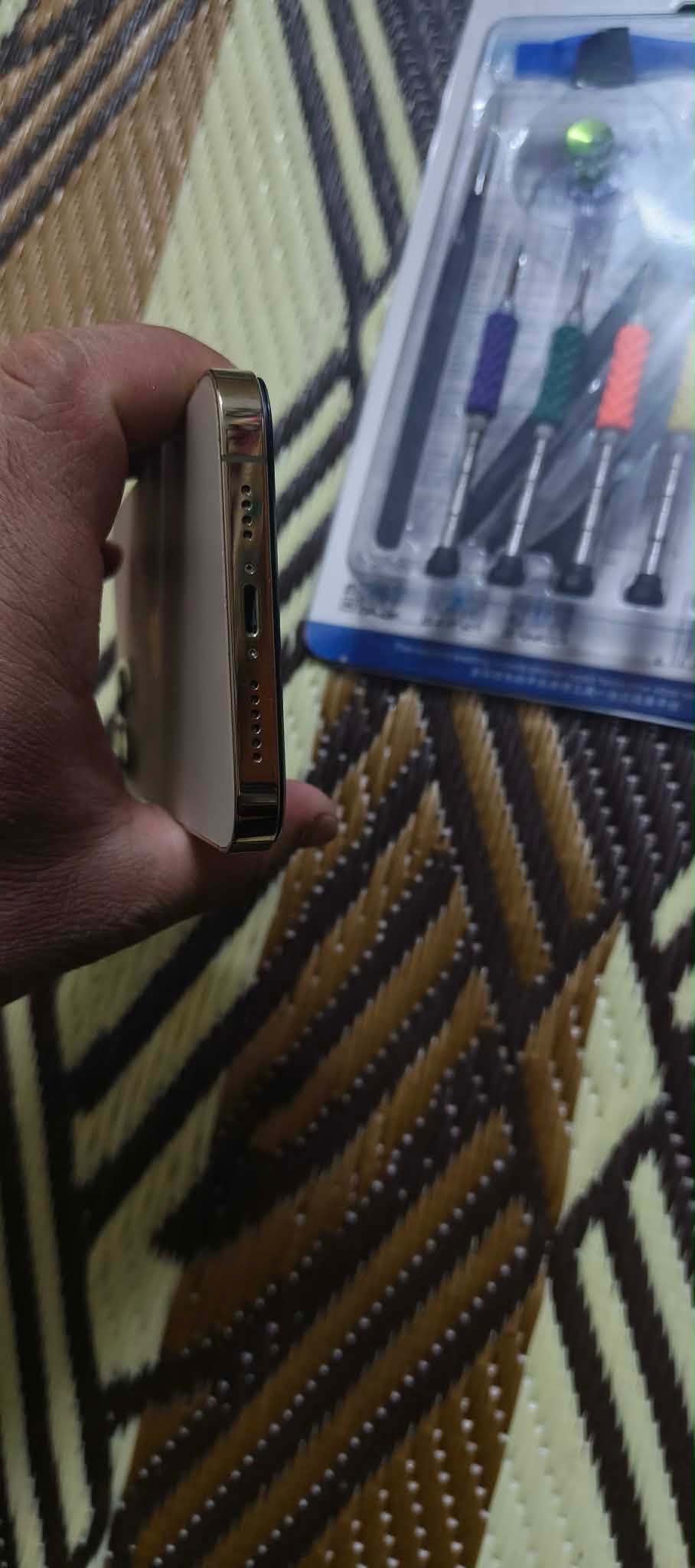 سلام عليكم ايفون 12 برو ماكس للبيع جهاز حاسبه نورمان مبدل شاشه فقط وكامره 05 فجه راحت فيس ايدي يرادله برمجه سعرو مناسب الي يخدمه الجهاز يدلل عليه وتحياتي للكل هاذه رقمي ***********