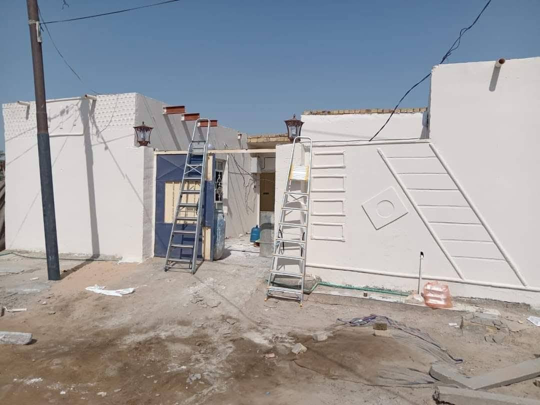 السلام عليكم 
بيت زراعي سند 25 متكون من غرفتين وصاله 7 أمتار أو براني 6 أمتار أو مطبخ أو صحيات بناء كامل 
مستعجل على بيعته 
السعر 22 أو بي مجال قليل جدا 
الموقع ال حمد نزلت سيد عودة
الاتصال على الرقم
***********
