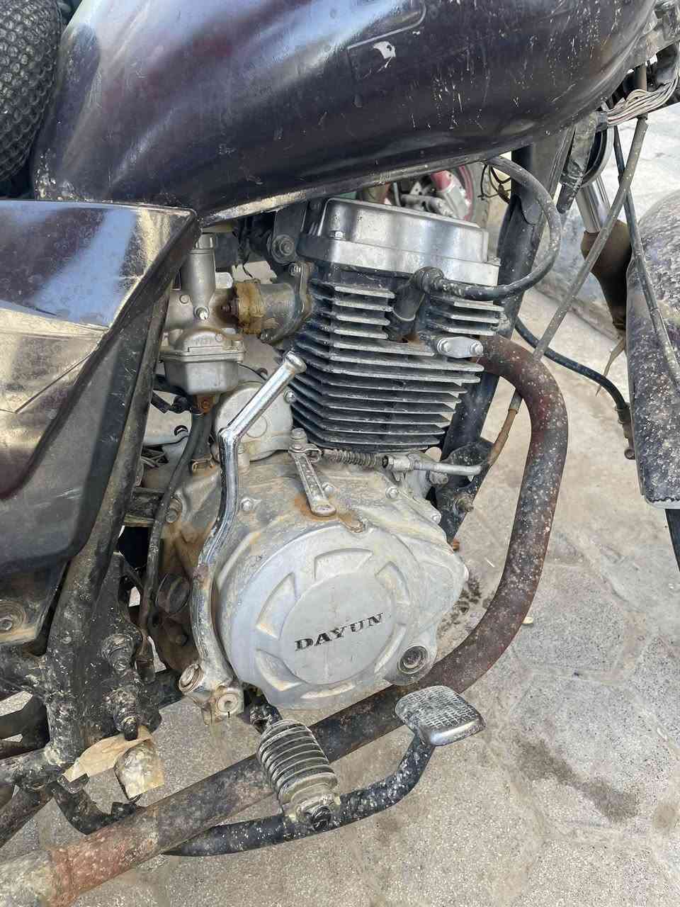 السلام عليكم
ب 250 الف قفل

دراجة دايوان شكل كلاسيك
محرك 200cc
كهربائيات كلهة شغاله عدا ال اشاير
دراجة حلوة وكاعدة
الدراجة شغاله نكرة سلف

صالنصه مصافيهة طاكة!!

دراجة مهمولة شوية يرادلهة تضبضب ❤️

مكاني رمادي شارع السينما 

مصطفى الراوي// ***********
