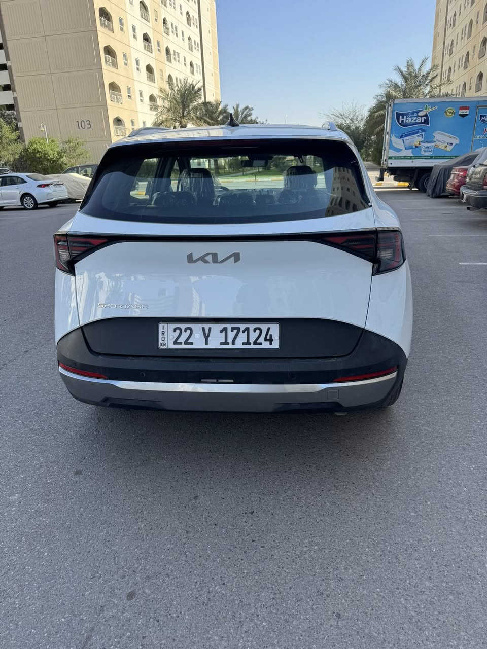 السلام عليكم سبورتج خليجي للبيع 
موديل 26 ماشية 2000
مواصفات معروفة داخل اسود 
مكفولة كفالة 
تحويل او وكالة 
عنوان بسماية 
السعر248 وبيهة مجال 
***********
