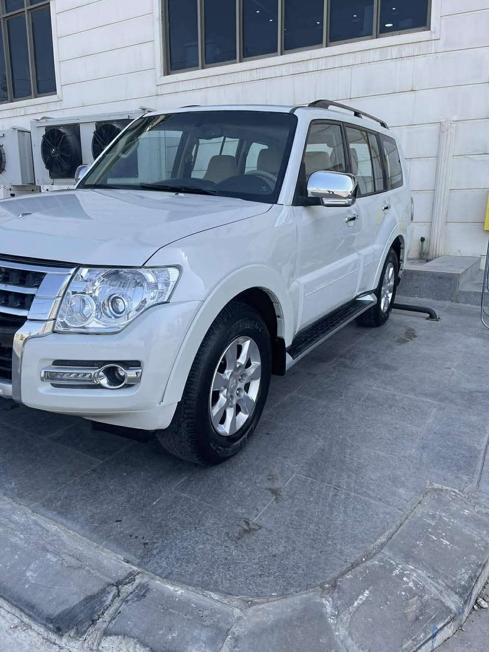 پاجیرۆ 2014 فوول فوول مواسەفات "حبتور" 
پانۆراما و دەبڵ ئەکسل و ناو زەرد و کوشن کارەبا ئاوێنە کارەبایی و ئیمپریفایەری بیلادی و تەبرید مەرکەزی و زۆر مواسەفاتی تر.
گێڕ و مەکینە و دەبڵ ئەکسل و تەبرید و هەموو شتێکی بەشەرت، سەیارەیەکی زۆر جوان و تازەیە سێ پارچەی بۆیاخە بێ ناوگرتن و بێ ئێرباگ، سەیارەکە تەنها کێشەی بەناوکردنی "تحویل" هەیە. نرخی 105 گەڵا و معامەلەیە
*********** السليمانية, العراق
