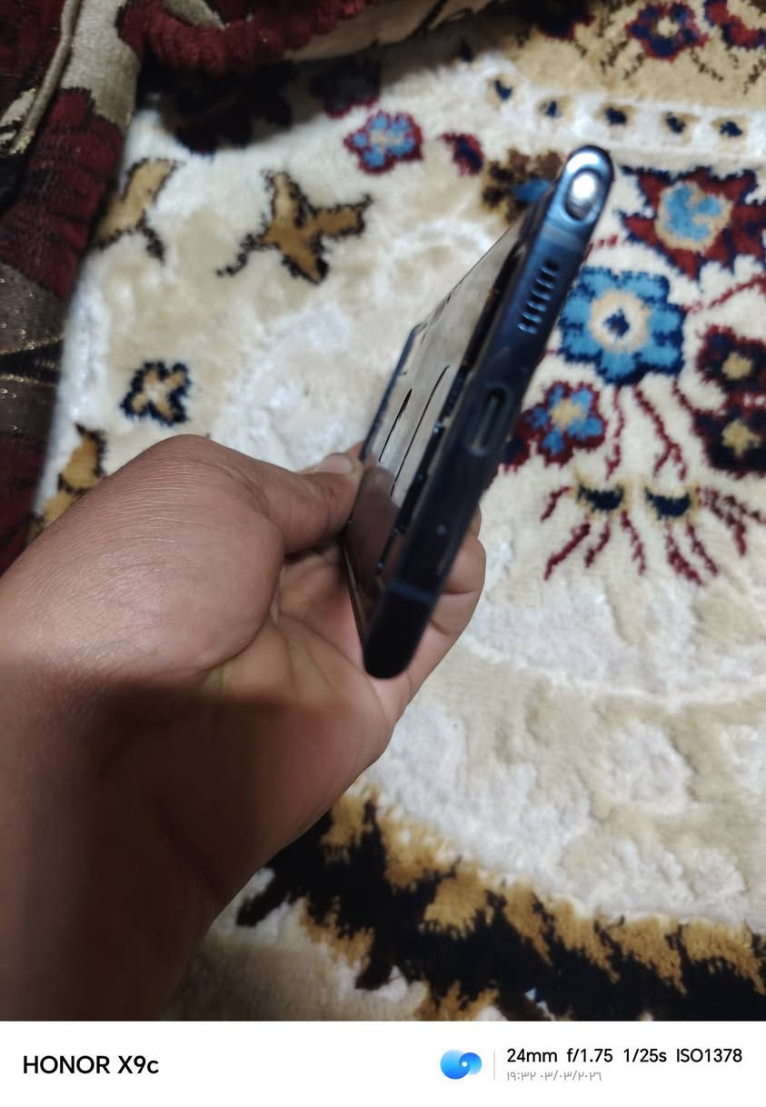 سامسونك نوت 10 بلاص
عايز فقط شاشه الباقي كلو شغال شرط
يرهم بيع ويرهم مراوس 

 ه‍اتف/***********
