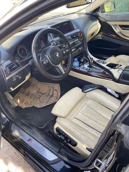 سلام وعليكم 
BMW -2014- حجم 640
وارد الماني ضمان 
فول مواصفات ما عدا بردات كيج الكتروني داته شو 
ماشية ١٦٧ الف كيلو متر 
جاملغ سكن امامي مبدل ومصبوغ  بدون ايربك
مكان السياره موصل 
السعر 22000 $  وبيها مجال
***********
