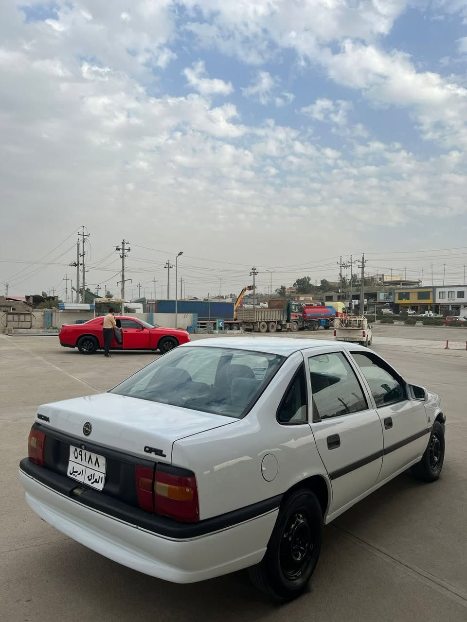 السلام عليكم ***********
أوبل فكترا موديل 1993  قطعه وحده صبغ فقط دواير و درسات هم بدون صبغ سياره جديده محرك 16 طايش عريض بور صدرها امامي و خلفي  جديد بطاريه جديده لايت زينون بدون دعم مكانها اربيل
