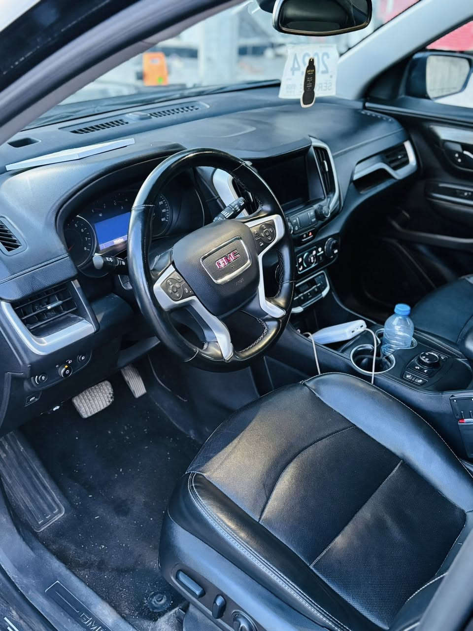 من رخصت الادمن جمسي تيران 2023 بدون رقم تترقم جميع المحافظات ضررها جنطه وجاملغ الخلفي بارد بيها مراوس بسياره 7 راكب مكاني كركوك


**إذا كنت صاحب هذا الإعلان وتريد حذفه لأي سبب، رجاءا أرسل رسالة إلى الدعم الفني**