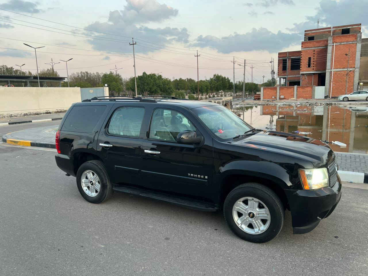 السلام عـَلـْيگمّ-ۈرحـْمّـٌة ٱللـّہ ﯙبُرگـّاتہ)  دخول جديد للبيع  اومراوس حسب القناعهه 
  تاهو ابتر Z71
تحكم جهتين 
دوشمه  مسويه كله 
وينه اليدور جديد  ادوات # ادوات  اسود  اصل 
1)    موديل 2010  دخول جديد
2) سياره جديده بمعنى الكلمه كفاله  كصه فتح انتربول وعشاير )
3)محرك  8 سلندر كفاله كير كفاله حداده 
4)تخم تاير جدد تبريد  ثلج 
وارد كندي بعدهه 
6)دواخل جلد 
7) جاهزه من كلشي 
8)    مسجل   دمام مكبارات صوت 
10)متومه شمالي طبق الأصل سنويه 28  
11)  كفاله م̷ـــِْن سرقه وعشاير واني  حاظر
12)عنوان بصره 
 13) رحمه والديك اي واحد مايشتري لا يراسل ليئن
 معلومات كله كتبته  واي ستفسار ***********  واتساب فقط  
14) السعر 110   وبيها مجال  قليل للطيبين
ملاحضه /سياره جيده معنه كلام  واني خادم
