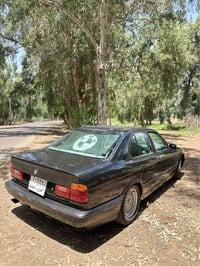 بي ام 525i • موديل ١٩٩٠ • جير عادي