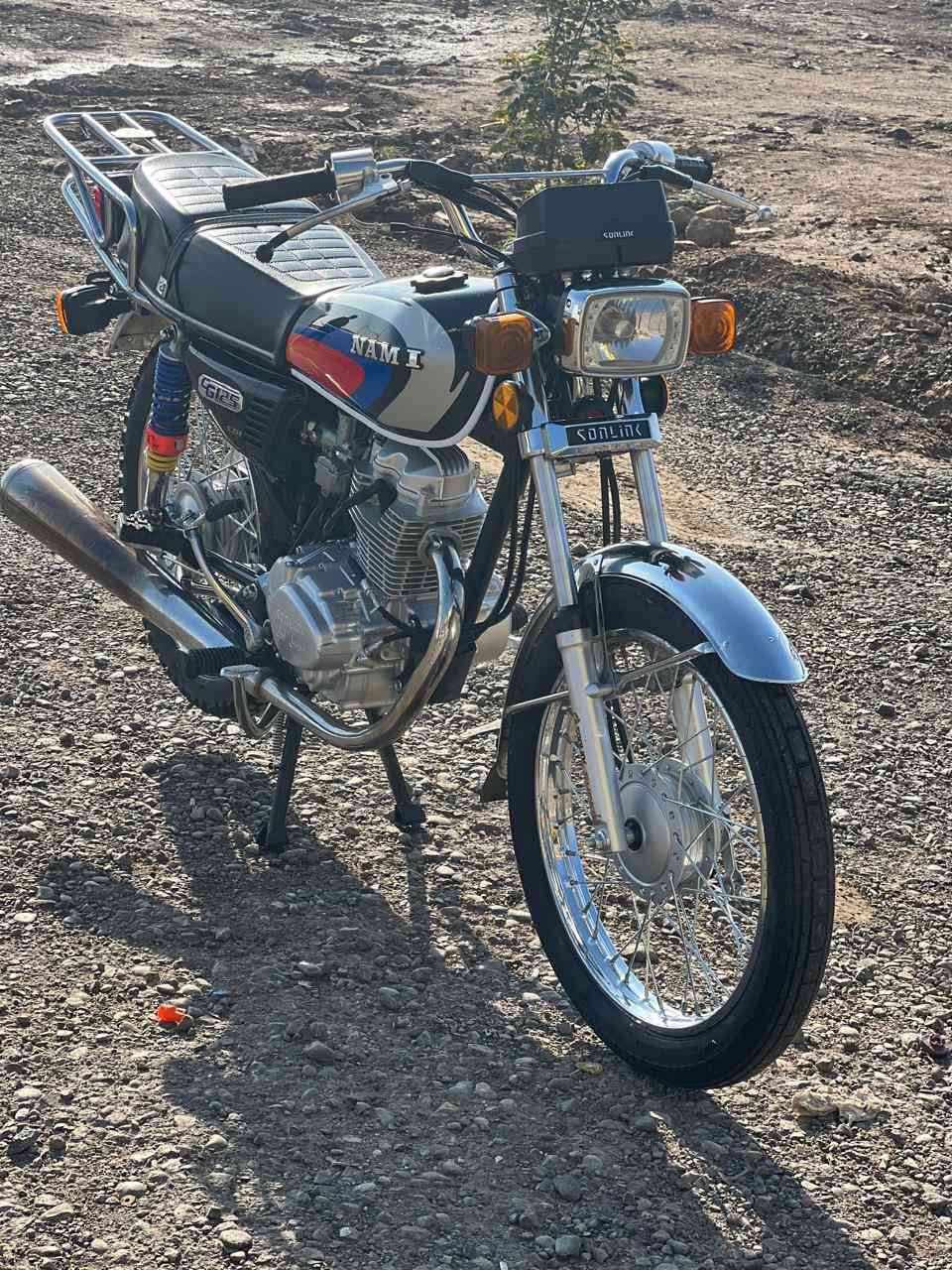 السلام عليكم للبيع دراجه نامه سونك الاصلي مو امتياز دراجه زيرو مماشيه فقط 1700 صالنصه مالتهه كاتم هاي اني شديتهه دراجه جديده بمعنى الكلمه مابيهه اي نقص كهربائيات شغاله كيجات شغاله منضومه لايت زنون ابيض وشمسي موديل 2025 صار سبوعين من طالعه سعر680 وبيهه مجال قليل اوراق كامله مكاني ديالى الخالص هبهب رقمي ***********
